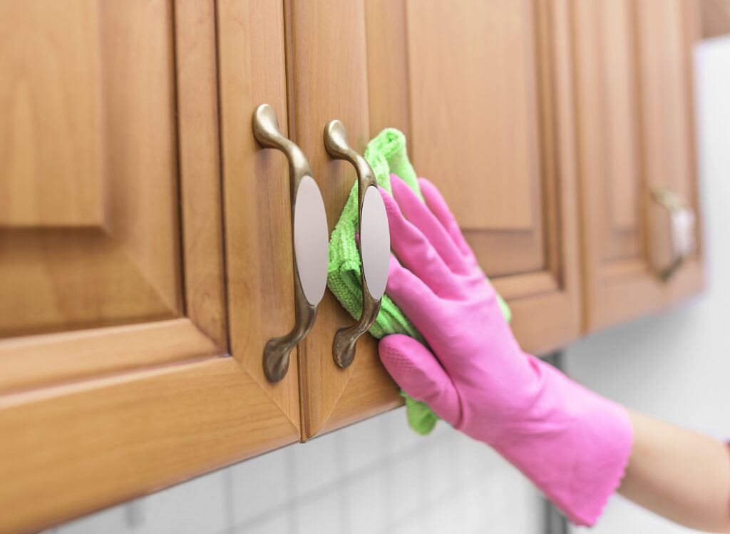 residential cabinet cleaning