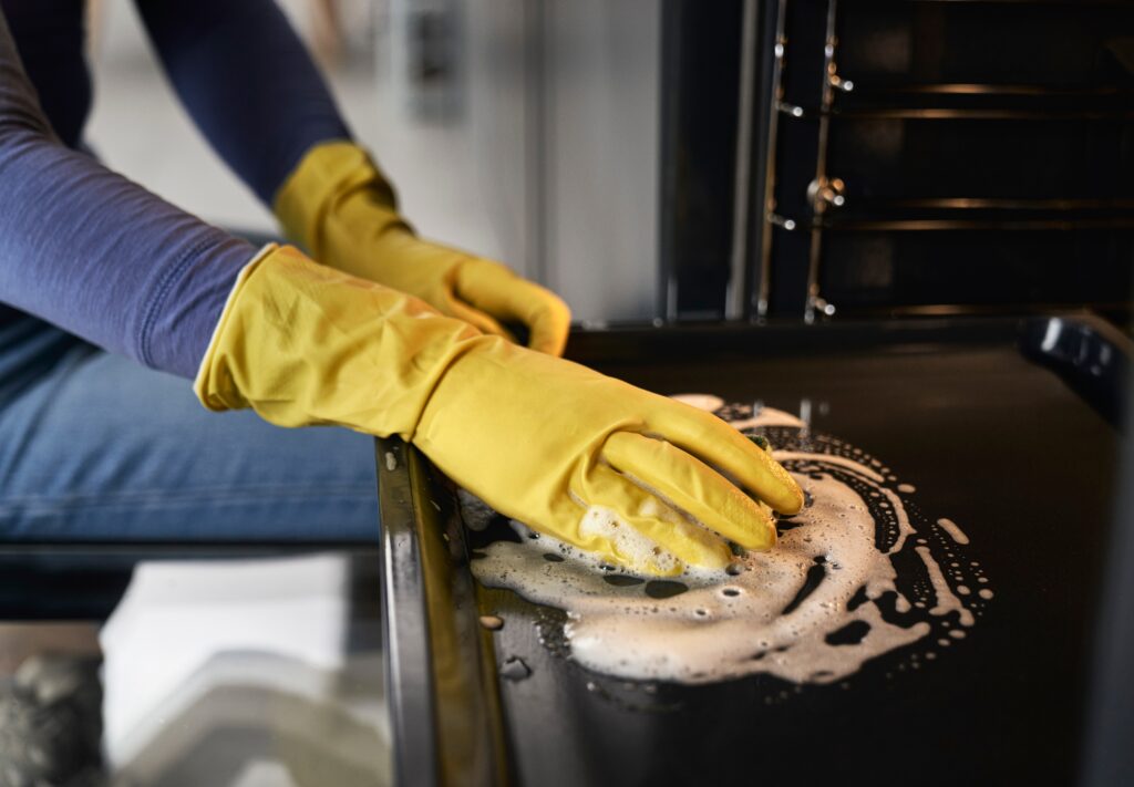 Oven Clenaing